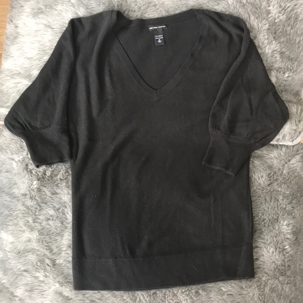 3/4 New York & Company sweater